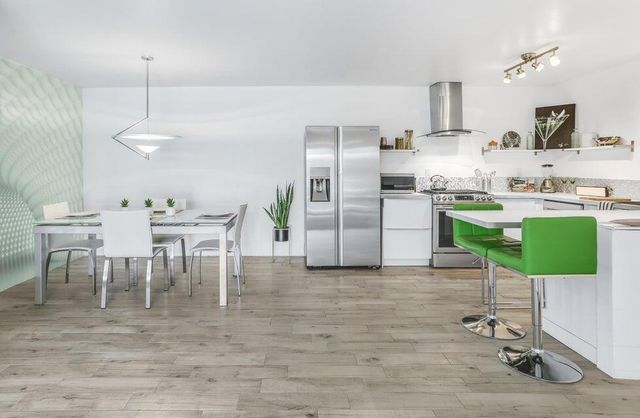 2901 Sunflower Circle W, Palm Springs, CA 92262