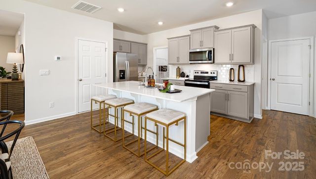 121 Falling Up Lane, Salisbury, NC 28147