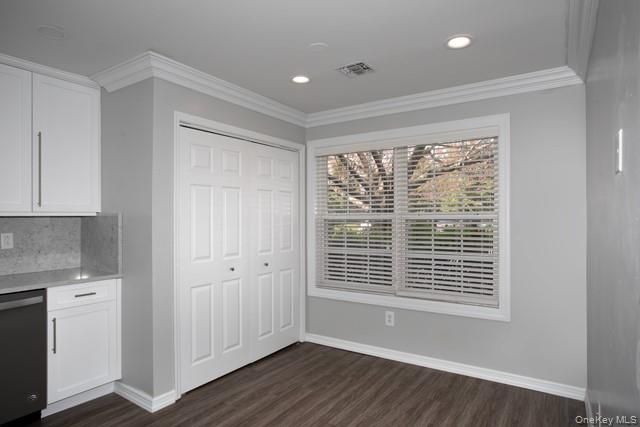 69 Overlook Drive 69, Farmingville, NY 11738