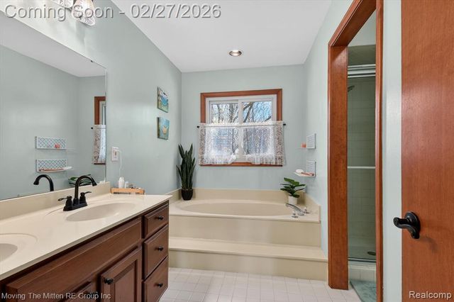 2859 Doncaster Drive, Canton, MI 48188