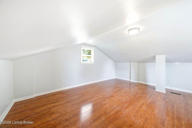 1049 Dixon Ave 2, Louisville, KY 40217