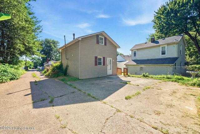 1049 Dixon Ave 2, Louisville, KY 40217