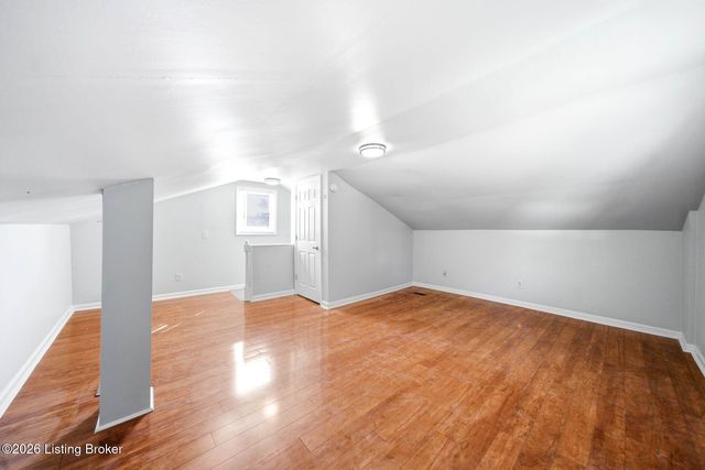 1049 Dixon Ave 2, Louisville, KY 40217