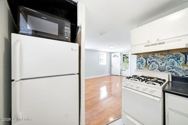 1049 Dixon Ave 2, Louisville, KY 40217