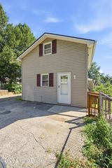 1049 Dixon Ave 2, Louisville, KY 40217