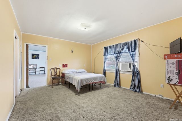 500 N texas, Nixon, TX 78140