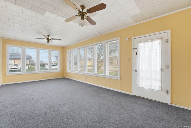 500 N texas, Nixon, TX 78140