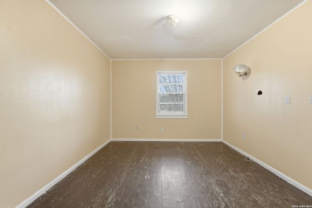 500 N texas, Nixon, TX 78140