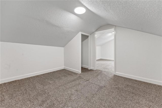 5851 Barnes Avenue, Kansas City, MO 64119