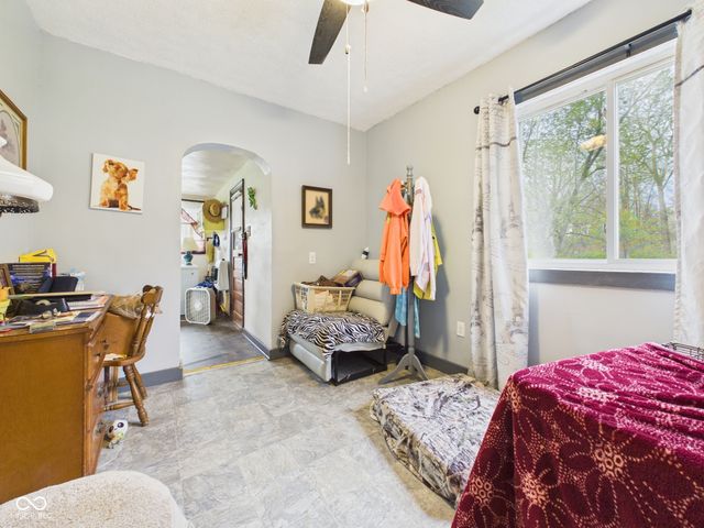 2103 E Yale Avenue, Muncie, IN 47303