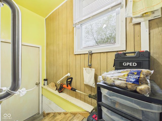 2103 E Yale Avenue, Muncie, IN 47303