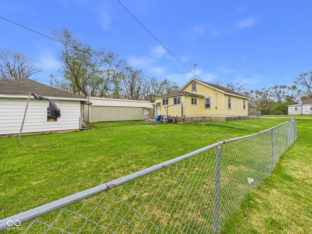 2103 E Yale Avenue, Muncie, IN 47303