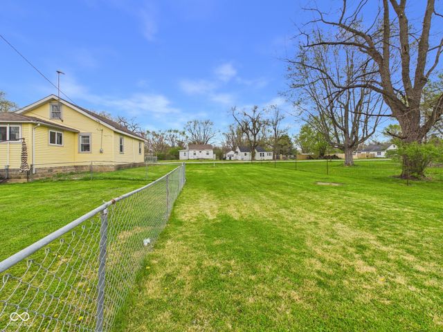 2103 E Yale Avenue, Muncie, IN 47303