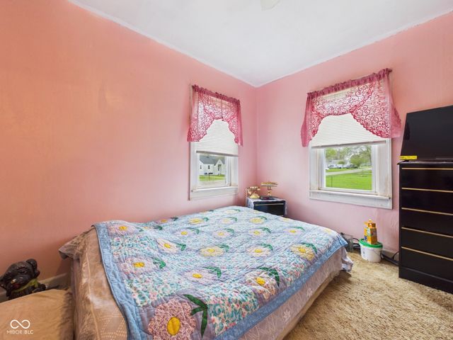 2103 E Yale Avenue, Muncie, IN 47303