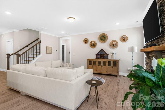 3007 Birch Creek Drive, Gastonia, NC 28054