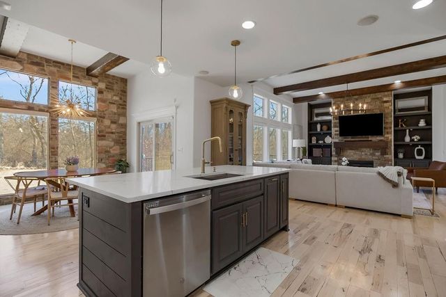 13021 Kelli Drive, Kearney, MO 64060