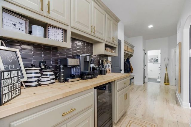 13021 Kelli Drive, Kearney, MO 64060