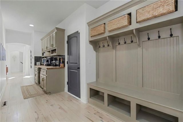 13021 Kelli Drive, Kearney, MO 64060