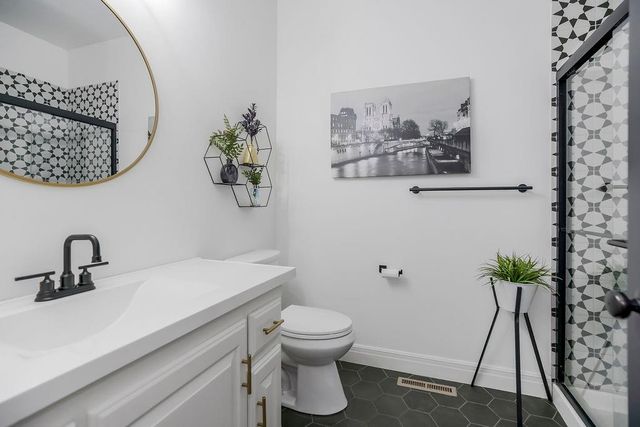 13021 Kelli Drive, Kearney, MO 64060