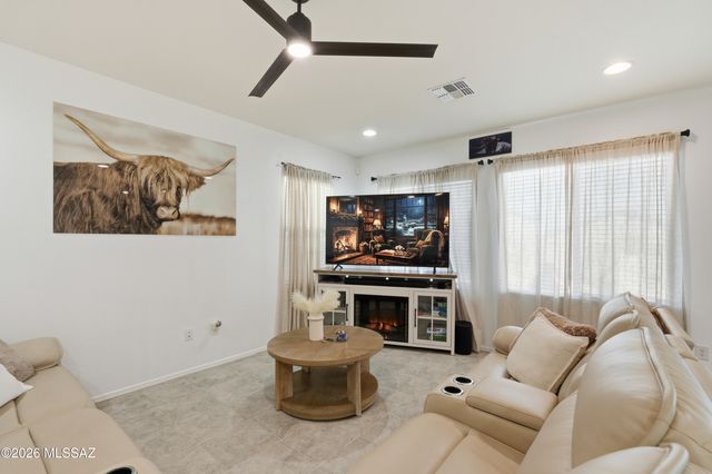 6795 E Paseo De Villalobos, Tucson, AZ 85756