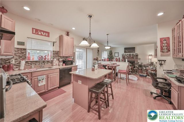 151 Daffodil, Stroudsburg, PA 18301