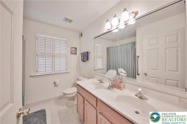 151 Daffodil, Stroudsburg, PA 18301