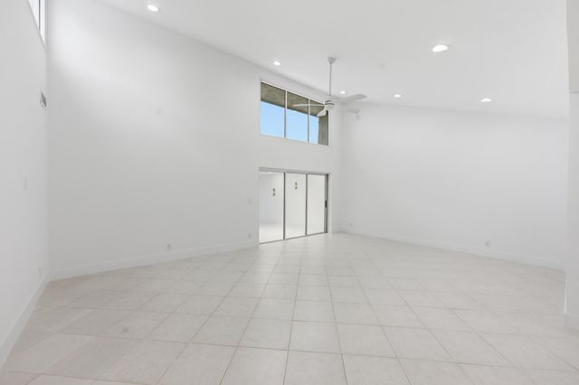 9258 Vista Del Lago A, Boca Raton, FL 33428