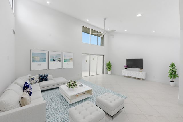 9258 Vista Del Lago A, Boca Raton, FL 33428