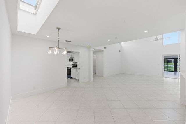 9258 Vista Del Lago A, Boca Raton, FL 33428