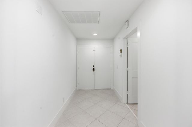 9258 Vista Del Lago A, Boca Raton, FL 33428