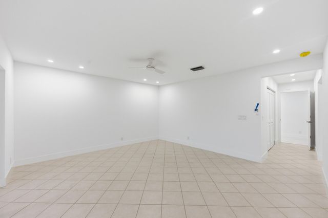 9258 Vista Del Lago A, Boca Raton, FL 33428