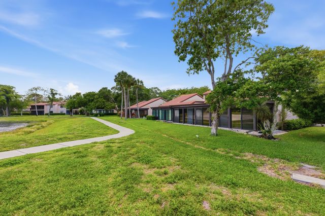 9258 Vista Del Lago A, Boca Raton, FL 33428