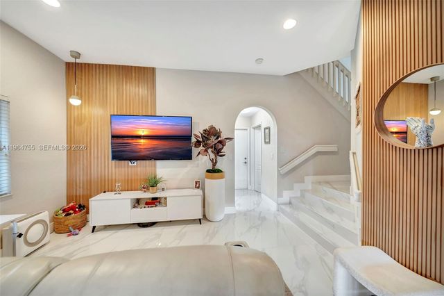 10880 NW 58th Ter 0, Doral, FL 33178