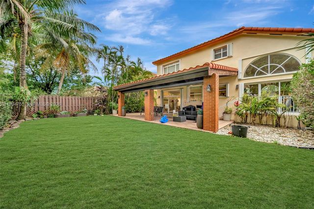 10880 NW 58th Ter 0, Doral, FL 33178