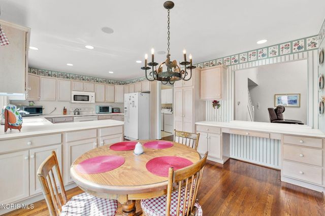 12 Callaway Green, Sylvania, OH 43560