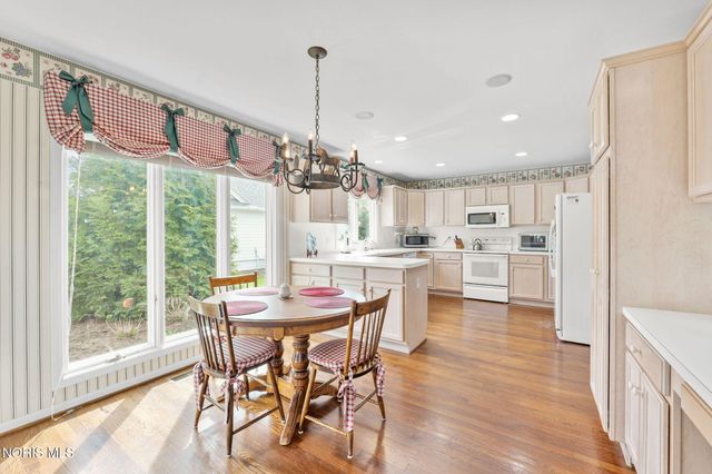 12 Callaway Green, Sylvania, OH 43560