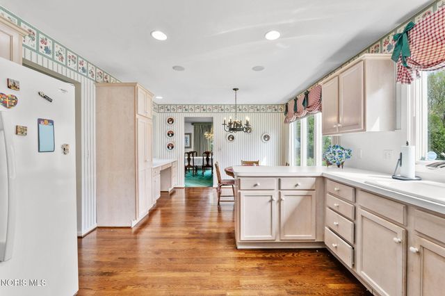 12 Callaway Green, Sylvania, OH 43560
