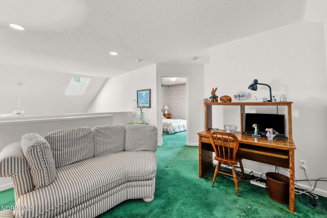 12 Callaway Green, Sylvania, OH 43560