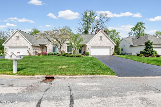 12 Callaway Green, Sylvania, OH 43560