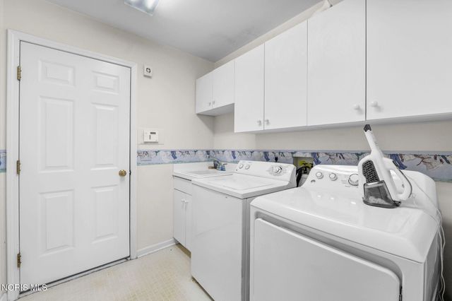 12 Callaway Green, Sylvania, OH 43560