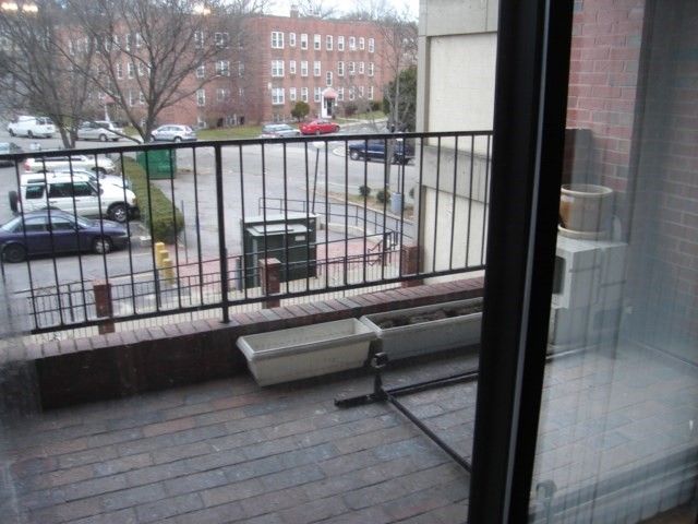 1850 Beacon 203, Brookline, MA 02445