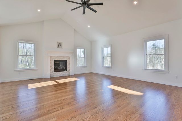 49 Countryside Drive, Brookline, NH 03033