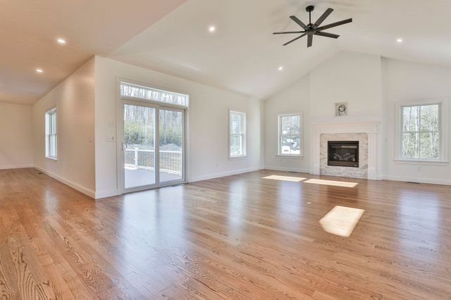 49 Countryside Drive, Brookline, NH 03033