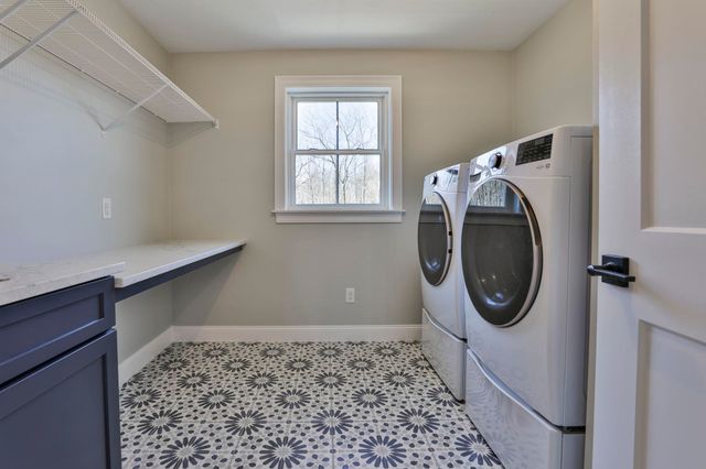 49 Countryside Drive, Brookline, NH 03033