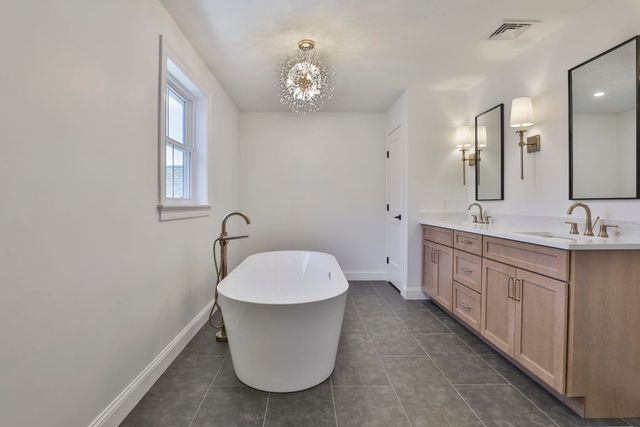49 Countryside Drive, Brookline, NH 03033