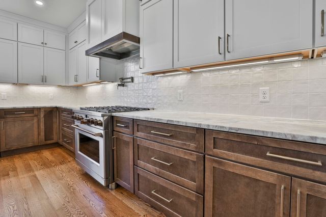 49 Countryside Drive, Brookline, NH 03033