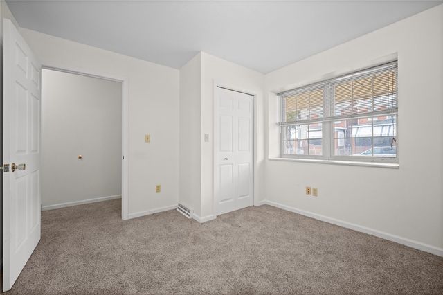 311 Catherine St, Mckees Rocks, PA 15136