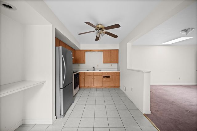 311 Catherine St, Mckees Rocks, PA 15136