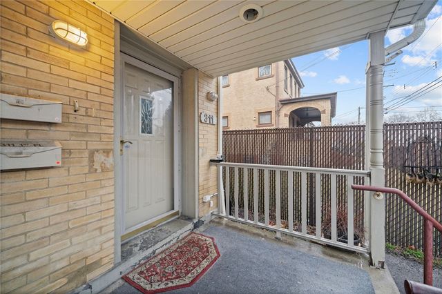 311 Catherine St, Mckees Rocks, PA 15136