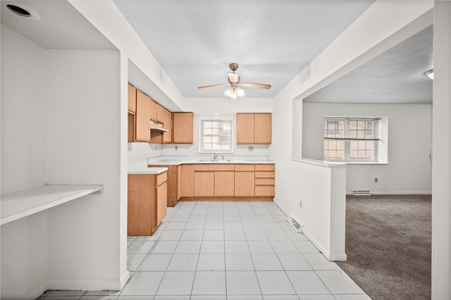 311 Catherine St, Mckees Rocks, PA 15136